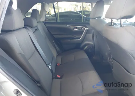 2022 Toyota Rav4 Xle z USA, uszkodzony, nr VIN 2T3W1RFV1NW195897